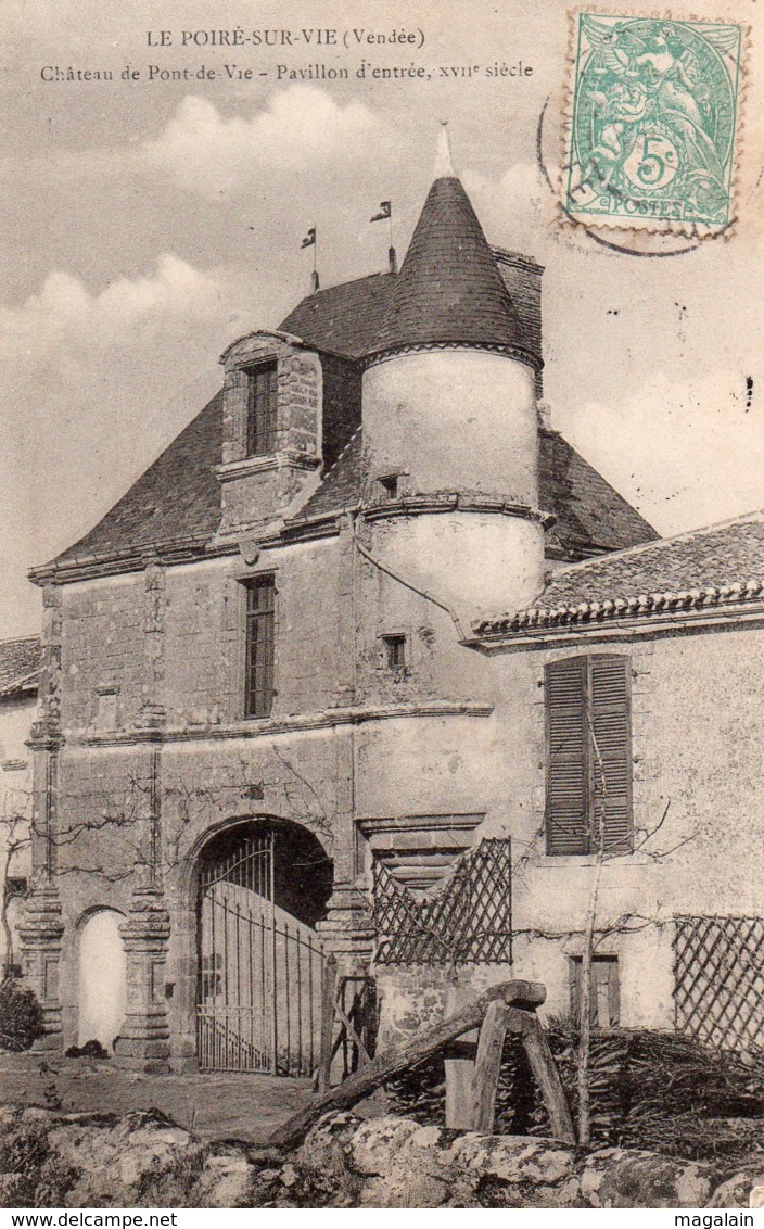 Le Poiré Sur Vie : Château Du Pont De Vie - Poiré-sur-Vie