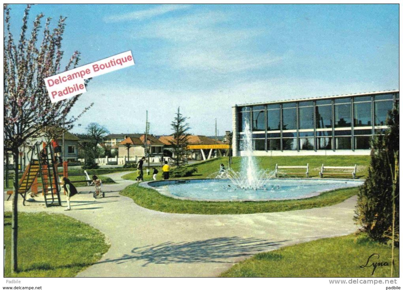 Carte Postale 78. Bois D'Arcy  Jeux D'enfants Au  Jardin De La Mairie Très Beau Plan - Bois D'Arcy