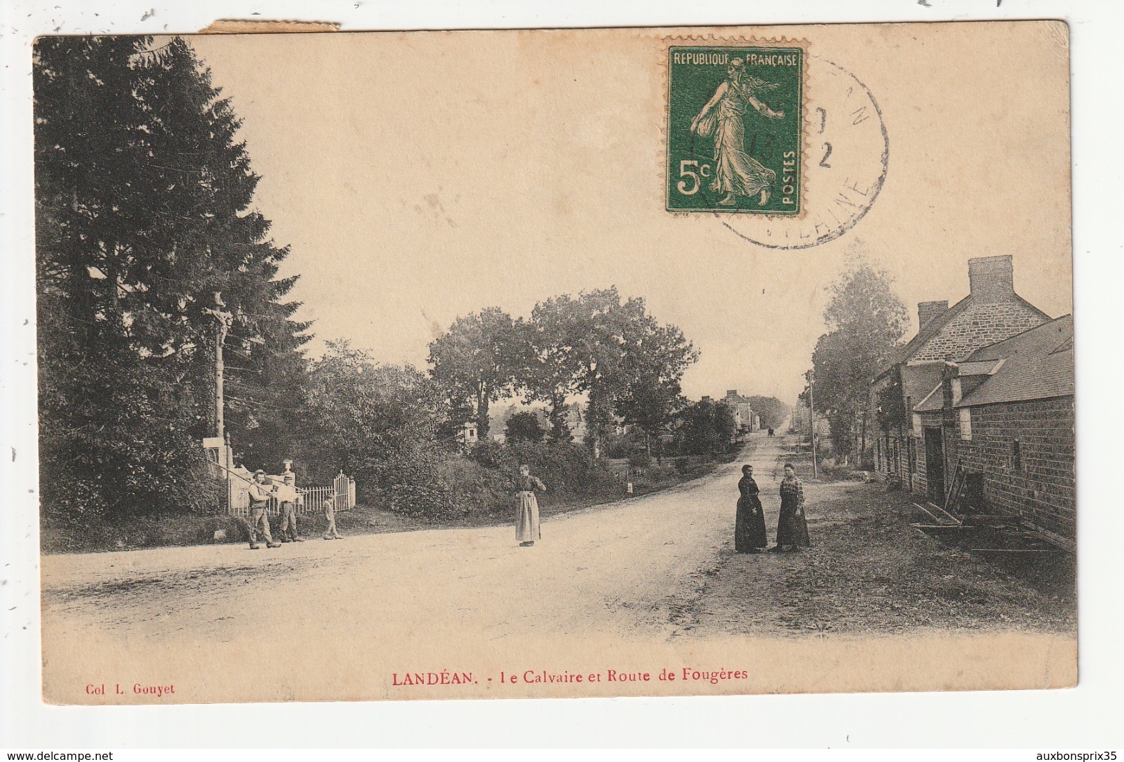 LANDEAN - LE CALVAIRE ET ROUTE DE FOUGERES - 35 - Other & Unclassified