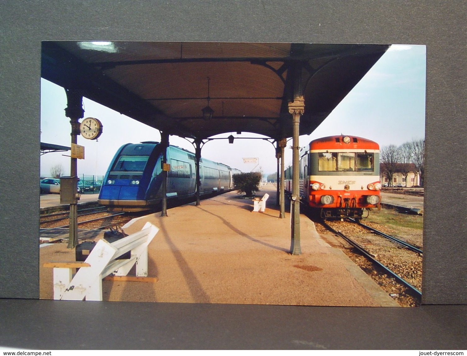 Avallon Autorails EAD Et TER En Janvier  2004 - Trains