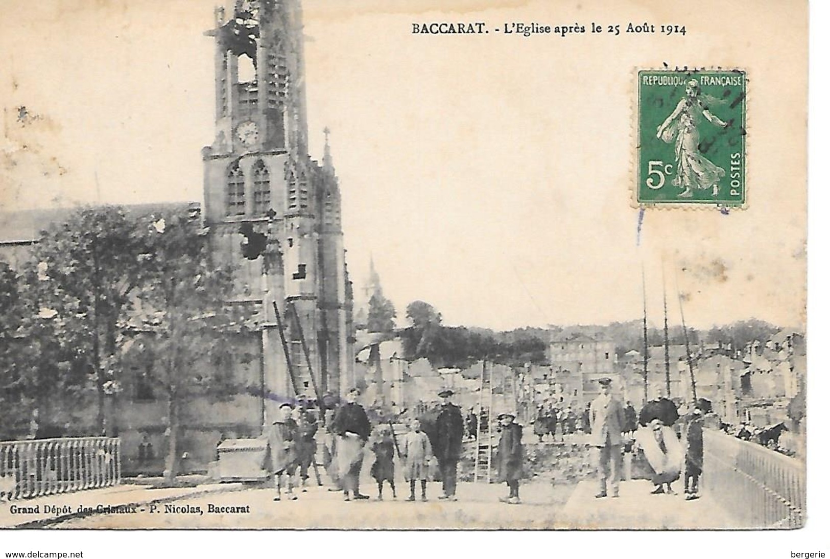 25/12     54   Baccarat    L'église Aprés Le 25 Aout 1914    (animations) - Baccarat