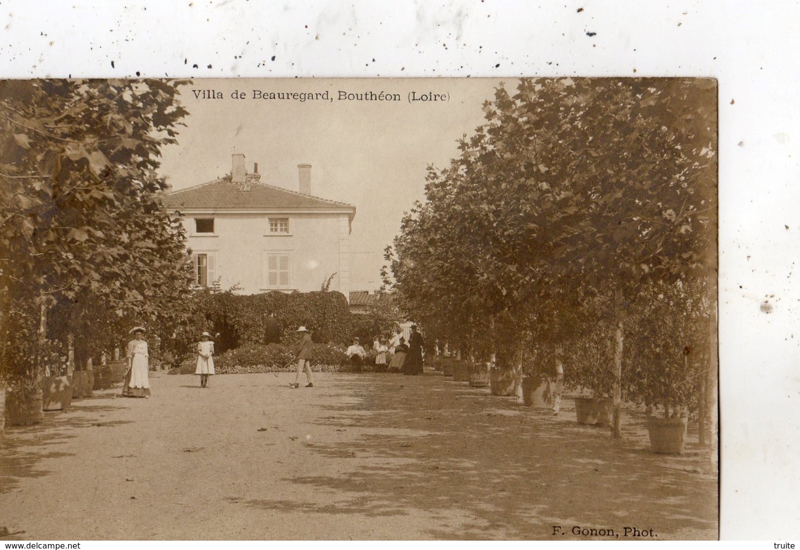 ANDREZIEUX-BOUTHEON VILLA DE BEAUREGARD A BOUTHEON (CARTE PHOTO ) - Andrézieux-Bouthéon