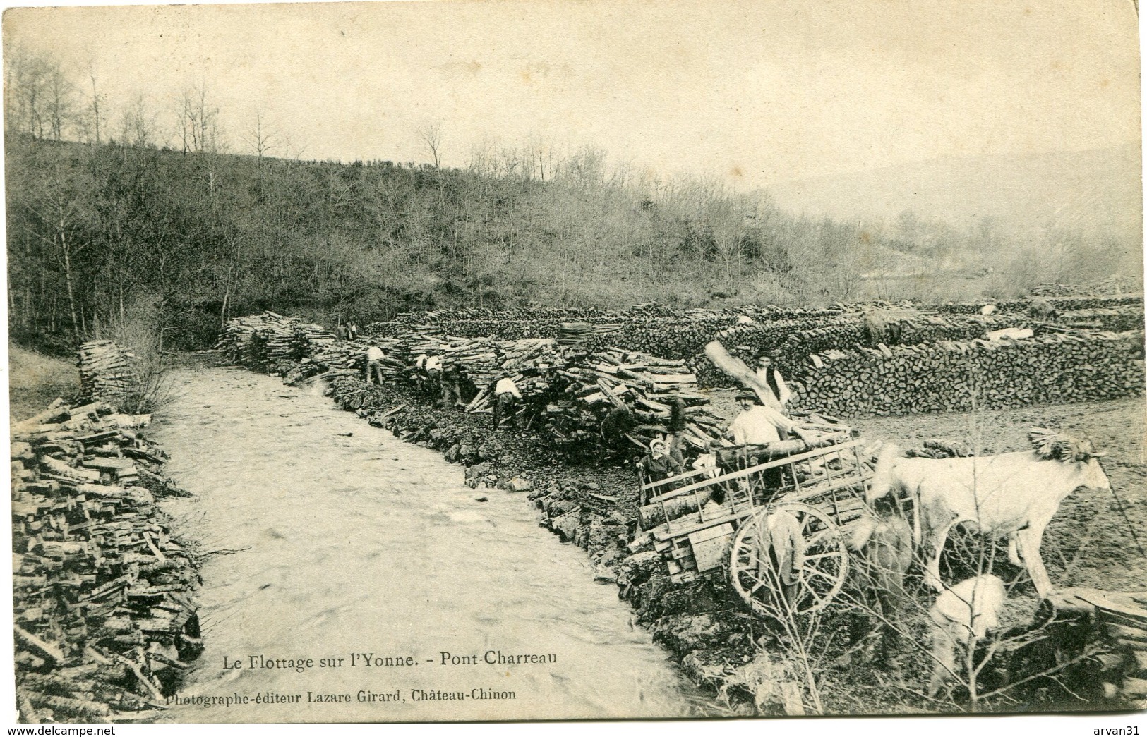 LE FLOTTAGE Sur L' YONNE - PONT CHARREAU - - Autres & Non Classés