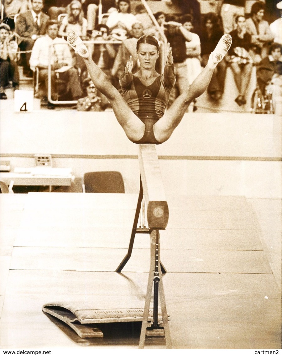 OLYMPIC GAMES MÜNCHEN JEUX OLYMPIQUES MUNICH 1972 GYMNAST KARIN JANZ G.D.R. OLGA KORBUT GYMNASTIQUE - Juegos Olímpicos