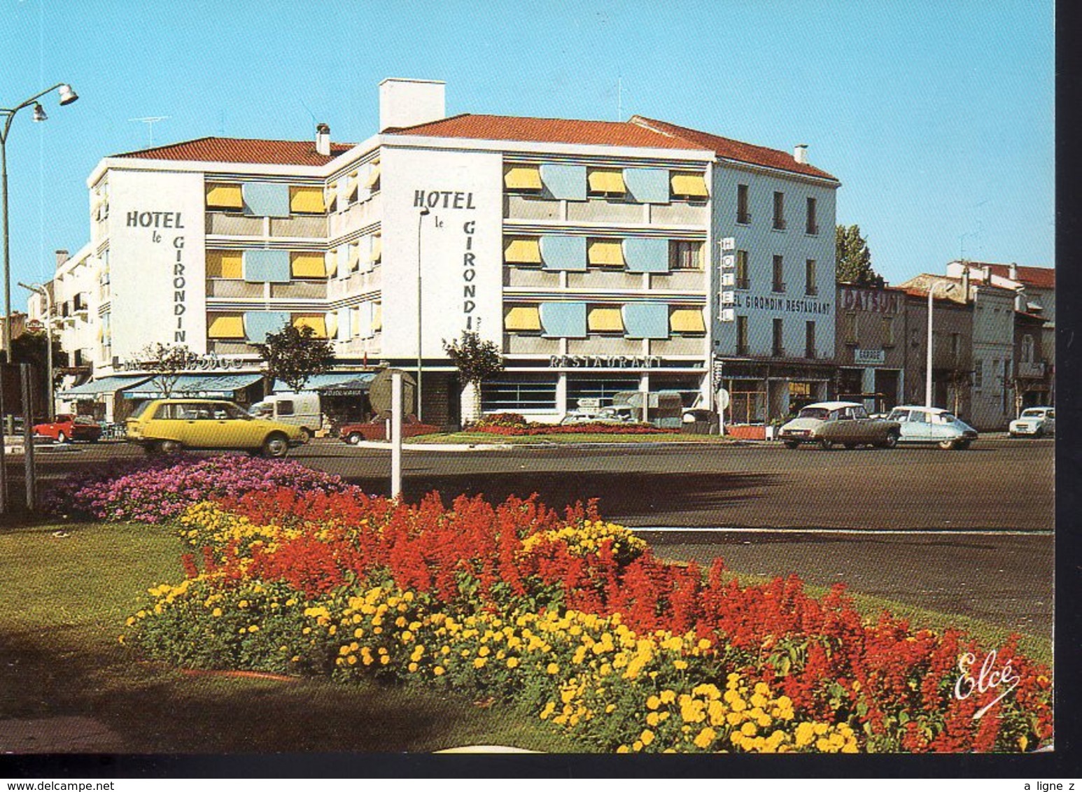 REF 429 : CPSM 17 ROYAN Hotel Des Girondins Citroen GS DS - Royan