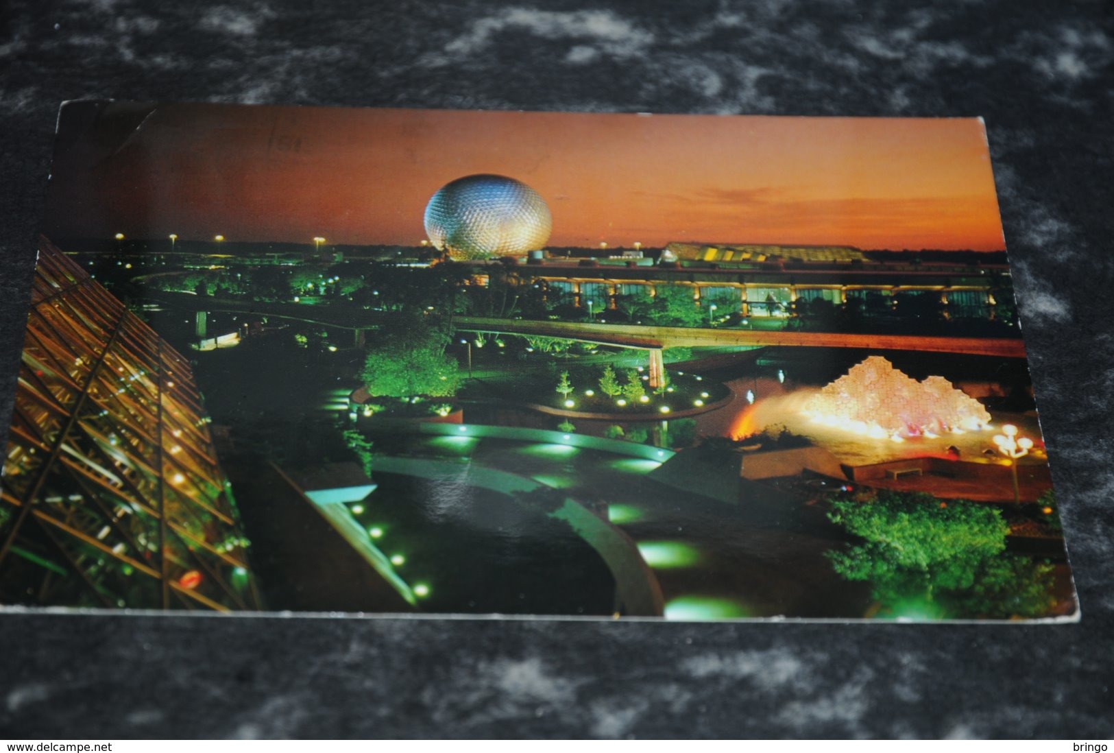 109-        FUTURE WORLD, FLORIDA, ORLANDO - Orlando