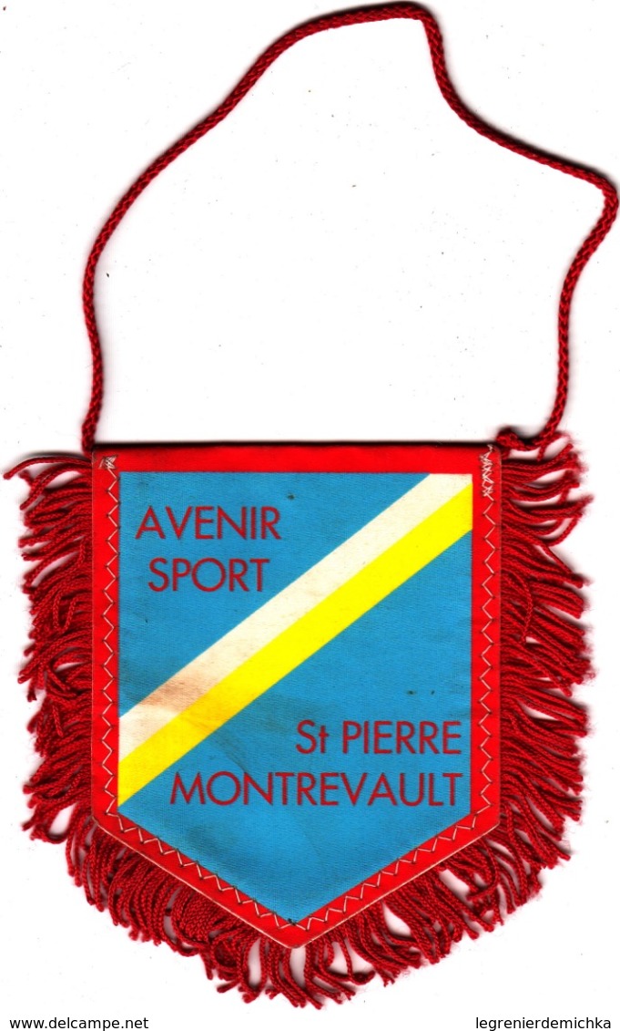 FANION FOOTBALL - AVENIR SPORT SAINT PIERRE MONTREVAULT FOOTBALL - Autres & Non Classés