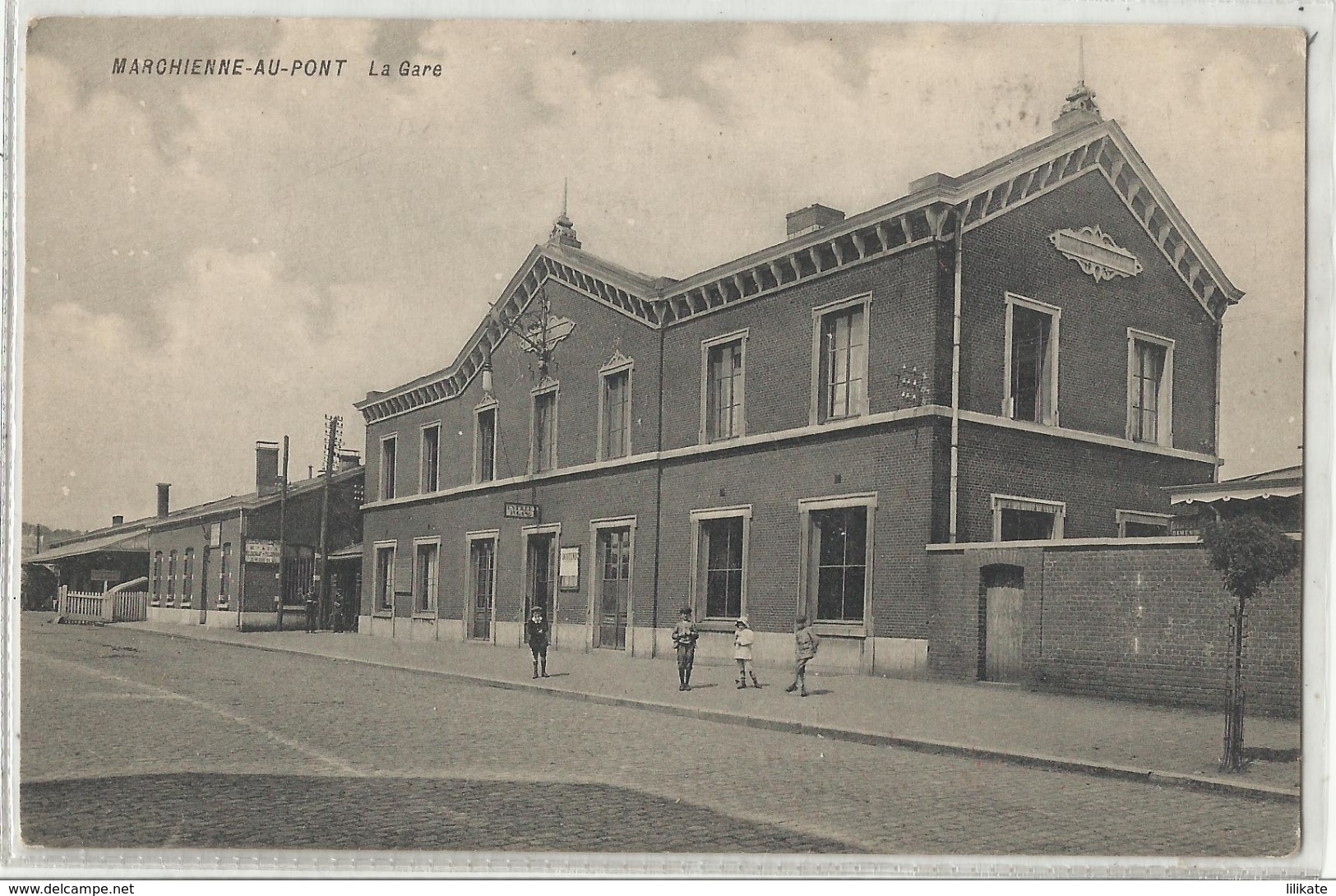 MARCHIENNE-au-PONT - La Gare - Gares - Sans Trains