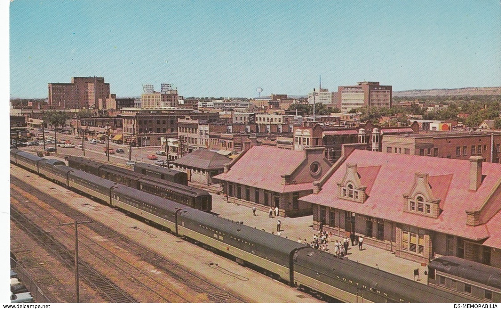 Billings Montana - N.P.Train Station Postcard - Billings