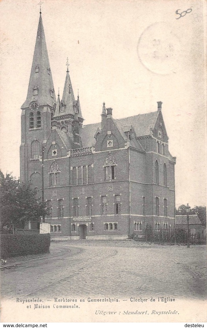 Kerktoren En Gemeentehuis - Ruiselede - Ruiselede