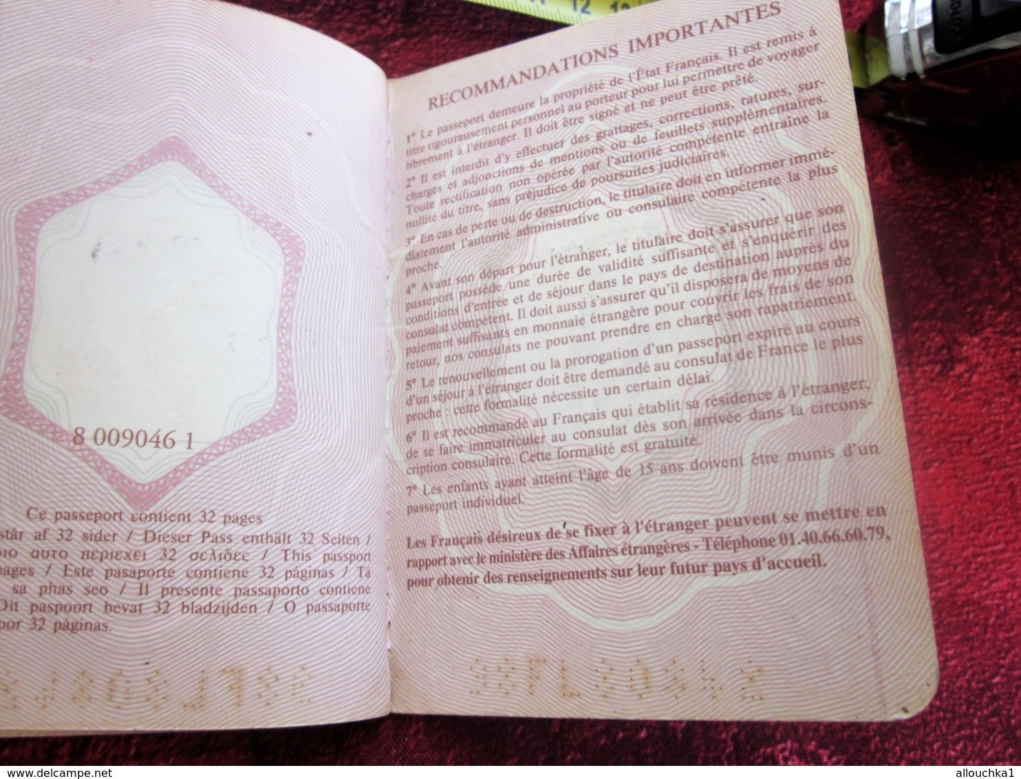 FRANCE PASSEPORT PASSPORT Perimé C. D. Né 1949-CHOISY-LE-ROY-FISCAL 200F X 2 DÉLIVRÉ 1998 VISAS FISCAUX ALGÉRIE