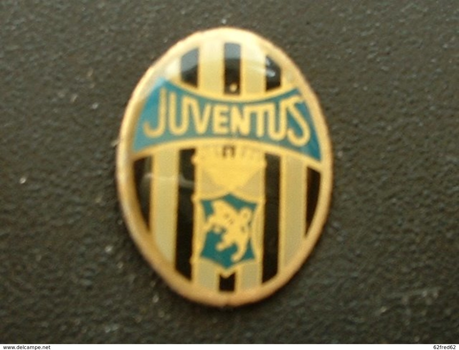 Pin's FOOTBALL - JUVENTUS - ITALIE - Football