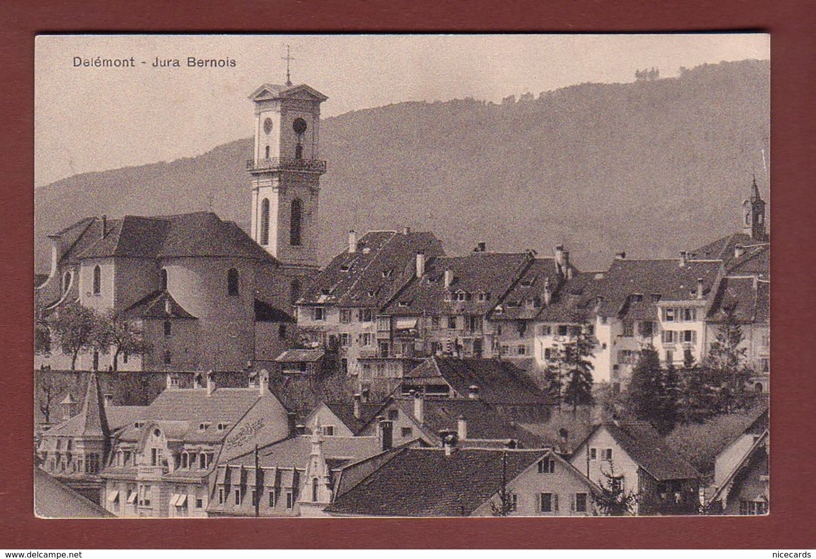 Jura - DELEMONT - Partie Avec Eglise Et Pub Grand Bazar - Cachet Militaire - Delémont