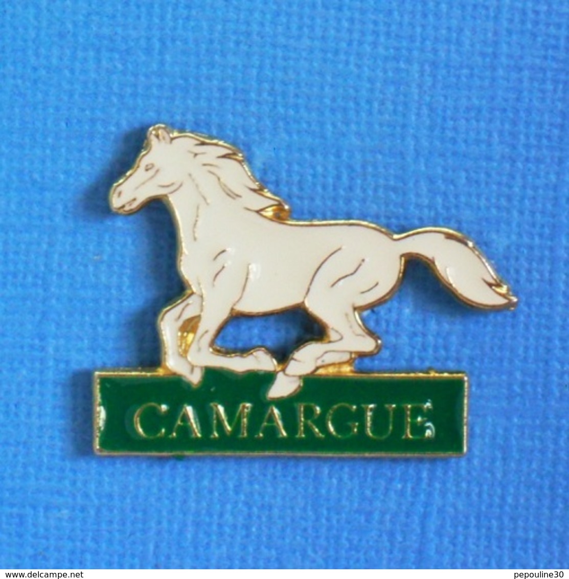 1 PIN'S //  ** CHEVAL DE CAMARGUE ** . (BARILLET) - Stierkampf