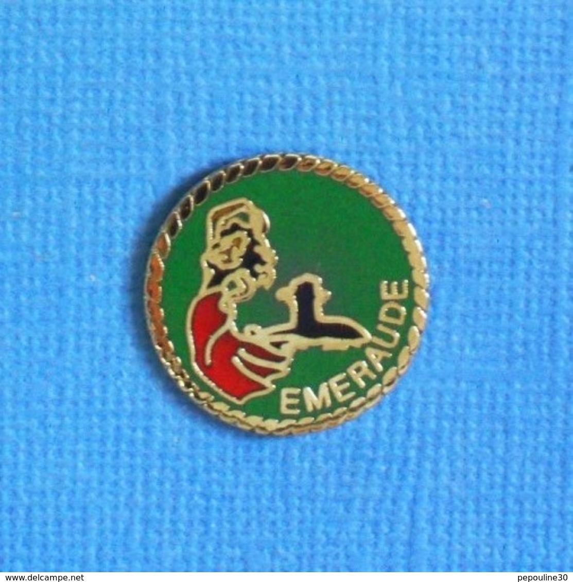 1 PIN'S //  ** S.N.A. ÉMERAUDE S604 / MARINE NATIONALE FRANÇAISE ** . (GF Groupe FIA) - Militaria