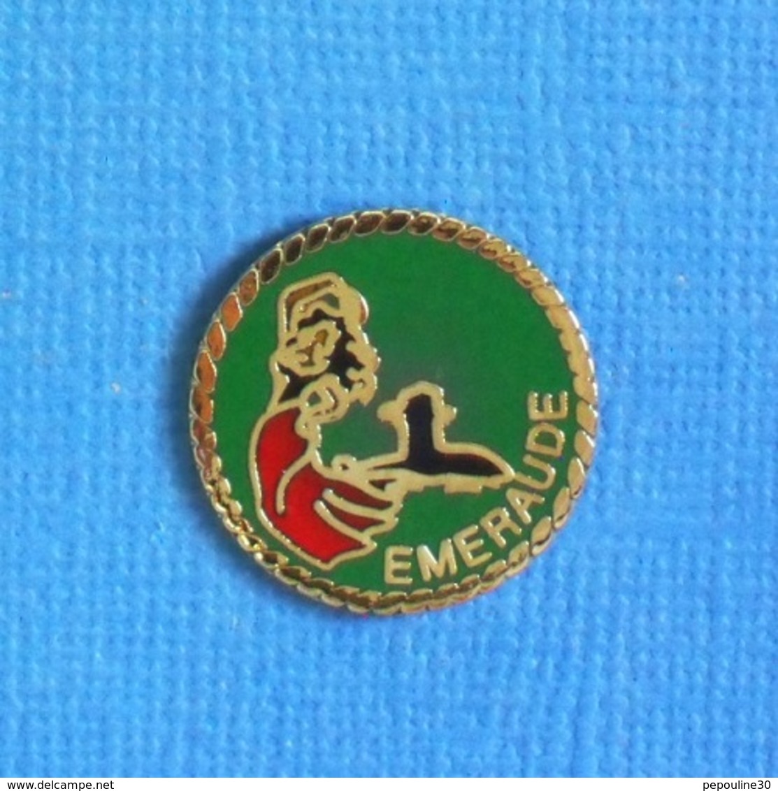 1 PIN'S //  ** S.N.A. ÉMERAUDE S604 / MARINE NATIONALE FRANÇAISE ** . (GF Groupe FIA) - Militaria