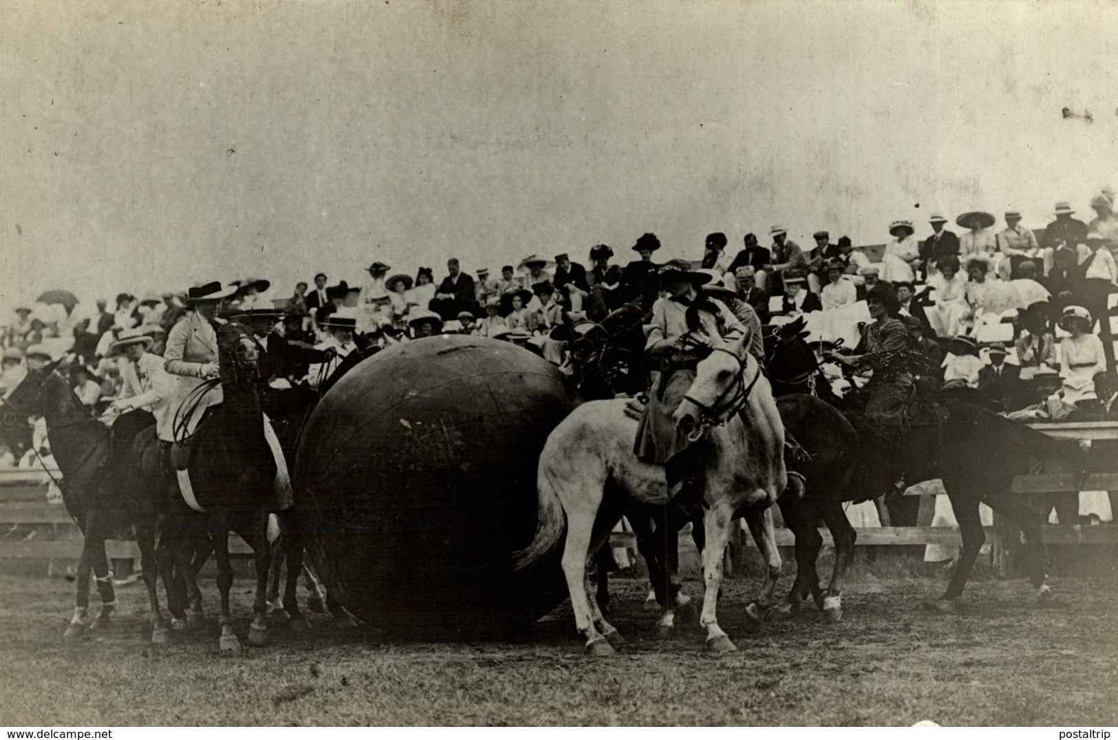 HORSE   FOOTBALL   17*12CM Fonds Victor FORBIN 1864-1947 - Deportes