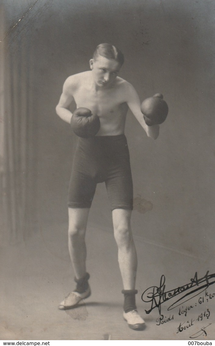 Boxe - Carte Photo Envoyé De Bruxelles - Boxeur R. Massart 1913 (!! Coin Sup. Gauche Croqué ) - Sports