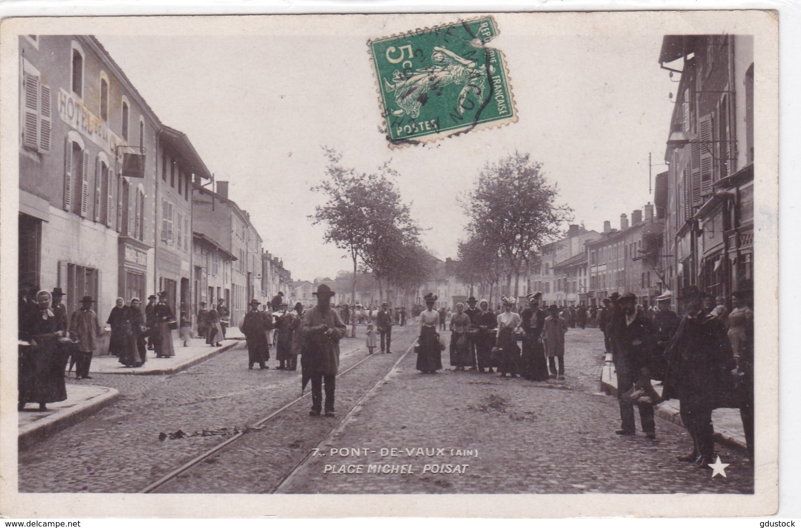 Ain - Pont-de-Vaux - Place Michel Poisat - Pont-de-Vaux