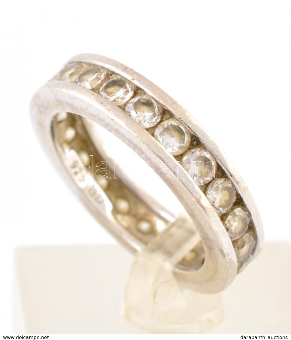 Ezüst(Ag) Gyűrű, Apró Kövekkel Díszítve, Jelzett, Méret: 56, Bruttó: 6 G - Sonstige & Ohne Zuordnung