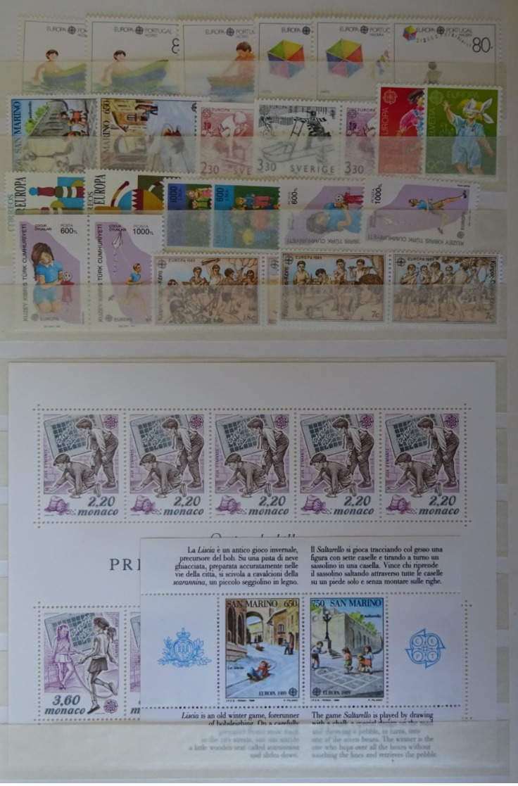 EUROPA CEPT  1989 COMPLETE YEARSET MNH**. INCLUDING 2 BOOKLETS. CHILDREN, TOYS, GAMES. - Komplette Jahrgänge