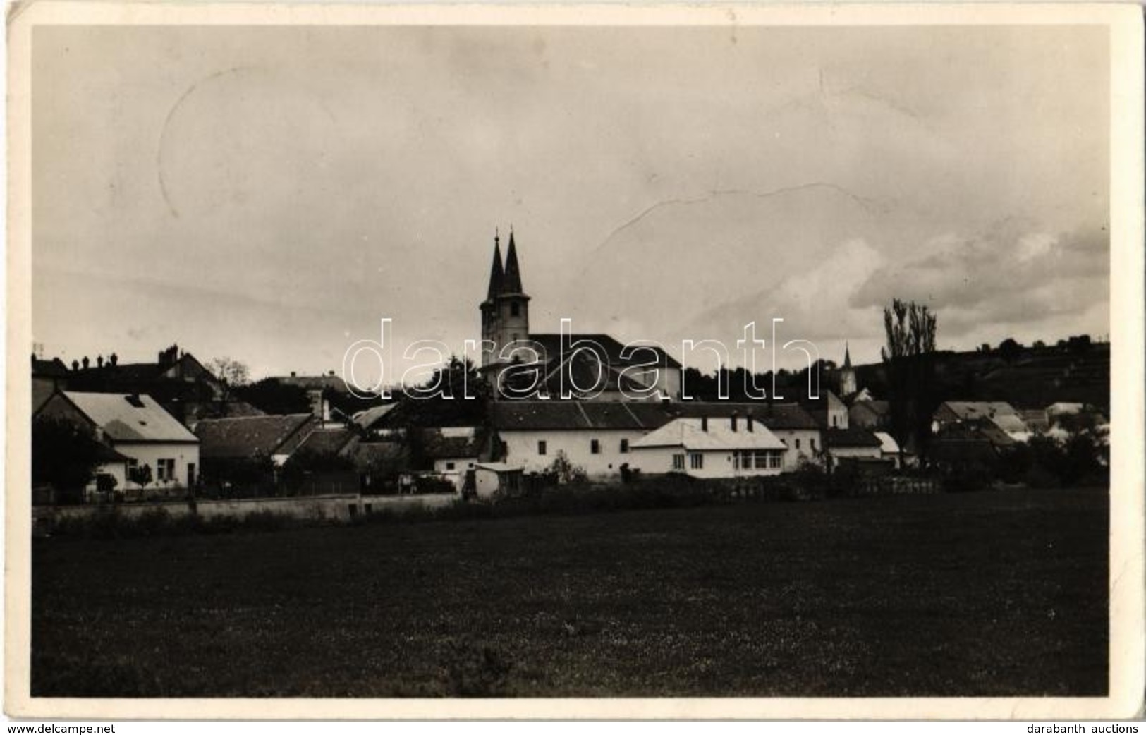 T2/T3 1940 Ipolyság, Sahy; Látkép Templommal. Kiadja Polgár I. / General View With Church - Unclassified