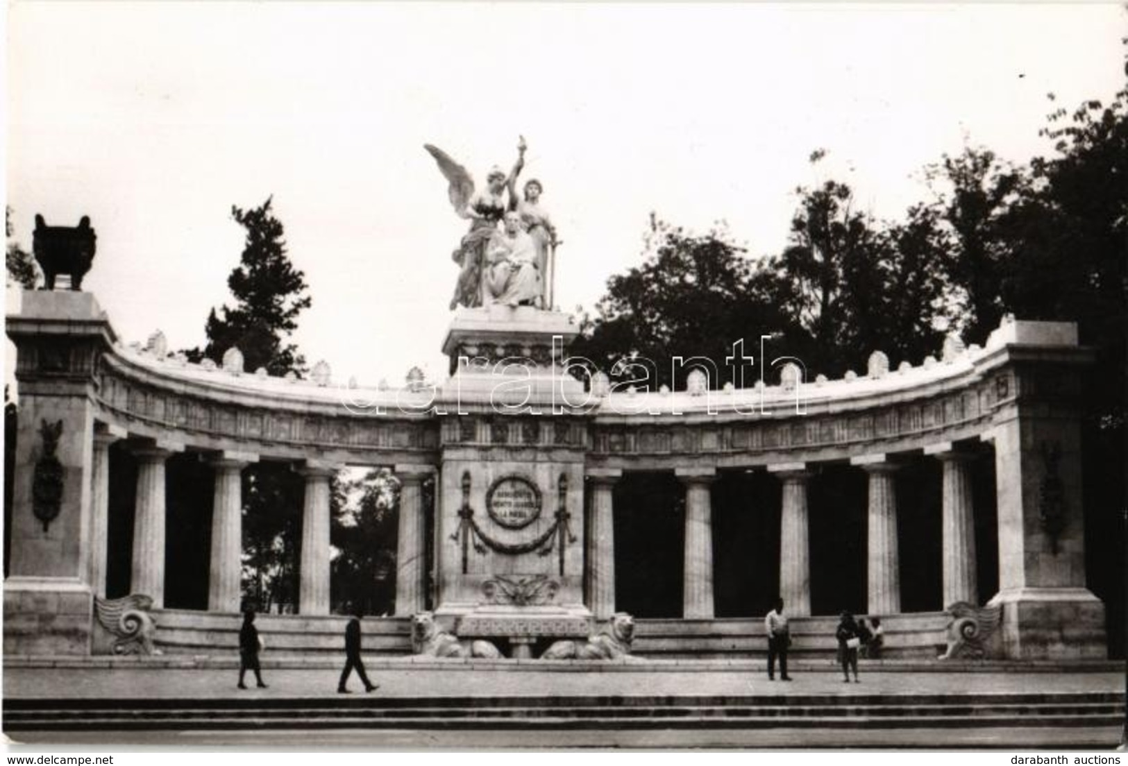 ** T1 Mexikóváros, Mexico City; Benito Juárez Emlékműve Az Alameda Parkban, MTI Külföldi Képszolgálat / Alameda Central, - Unclassified
