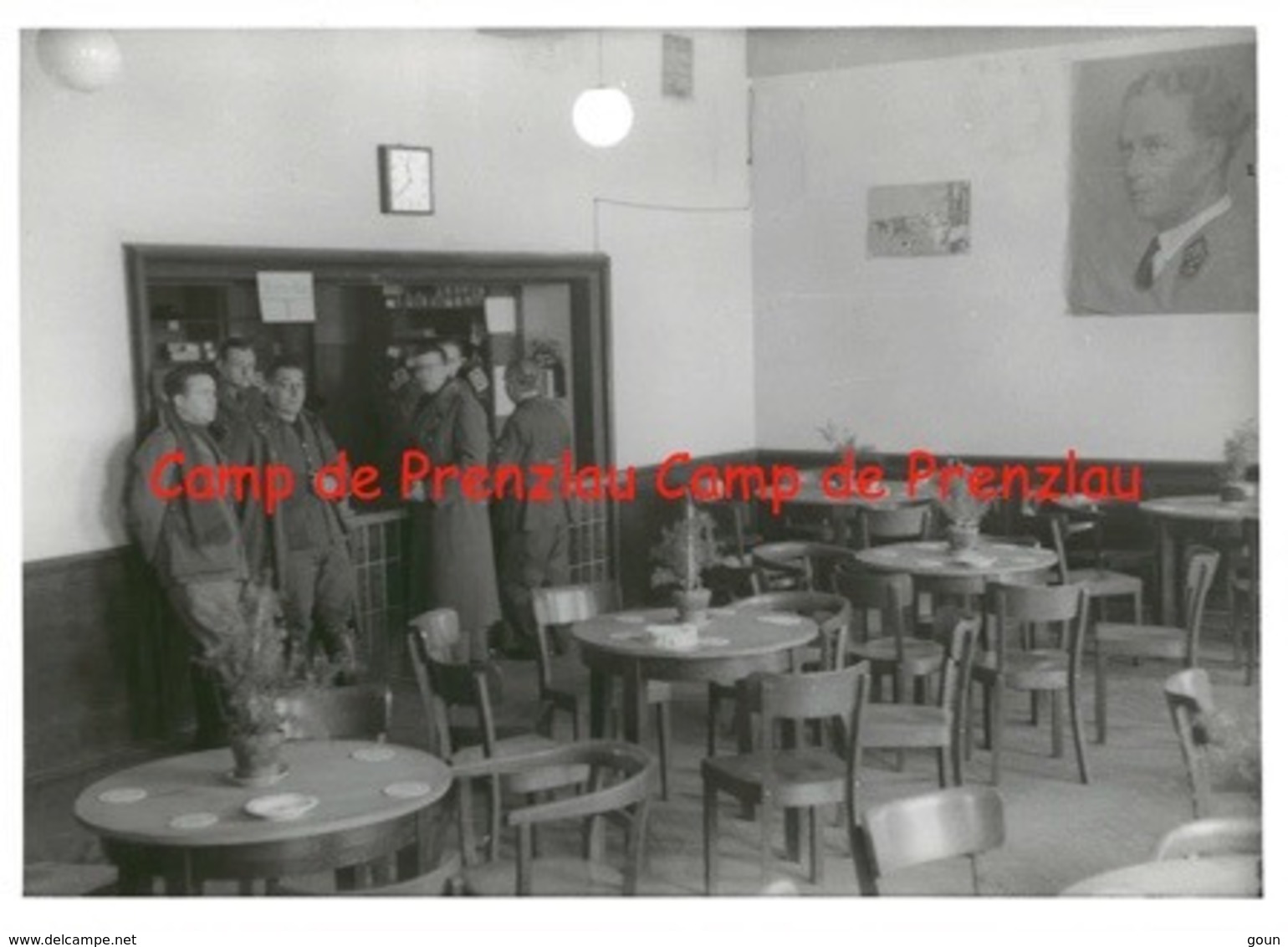 Photo Originale 18x13 Camp Officiers Belges Prisonniers WW2 Prenzlau Oflag II.A Cantine - Guerre, Militaire