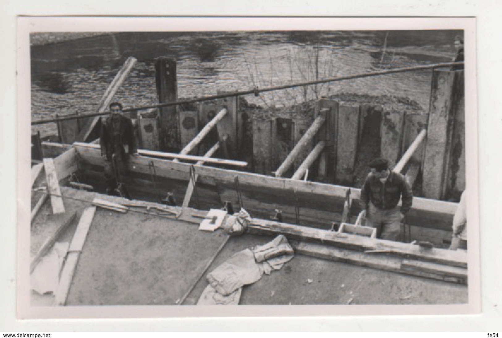 ° 54 ° AZERAILLES °   ° LE PONT  -  LA RECONSTRUCTION ° AVRIL 1952 ° LOT DE 13 PHOTOS °