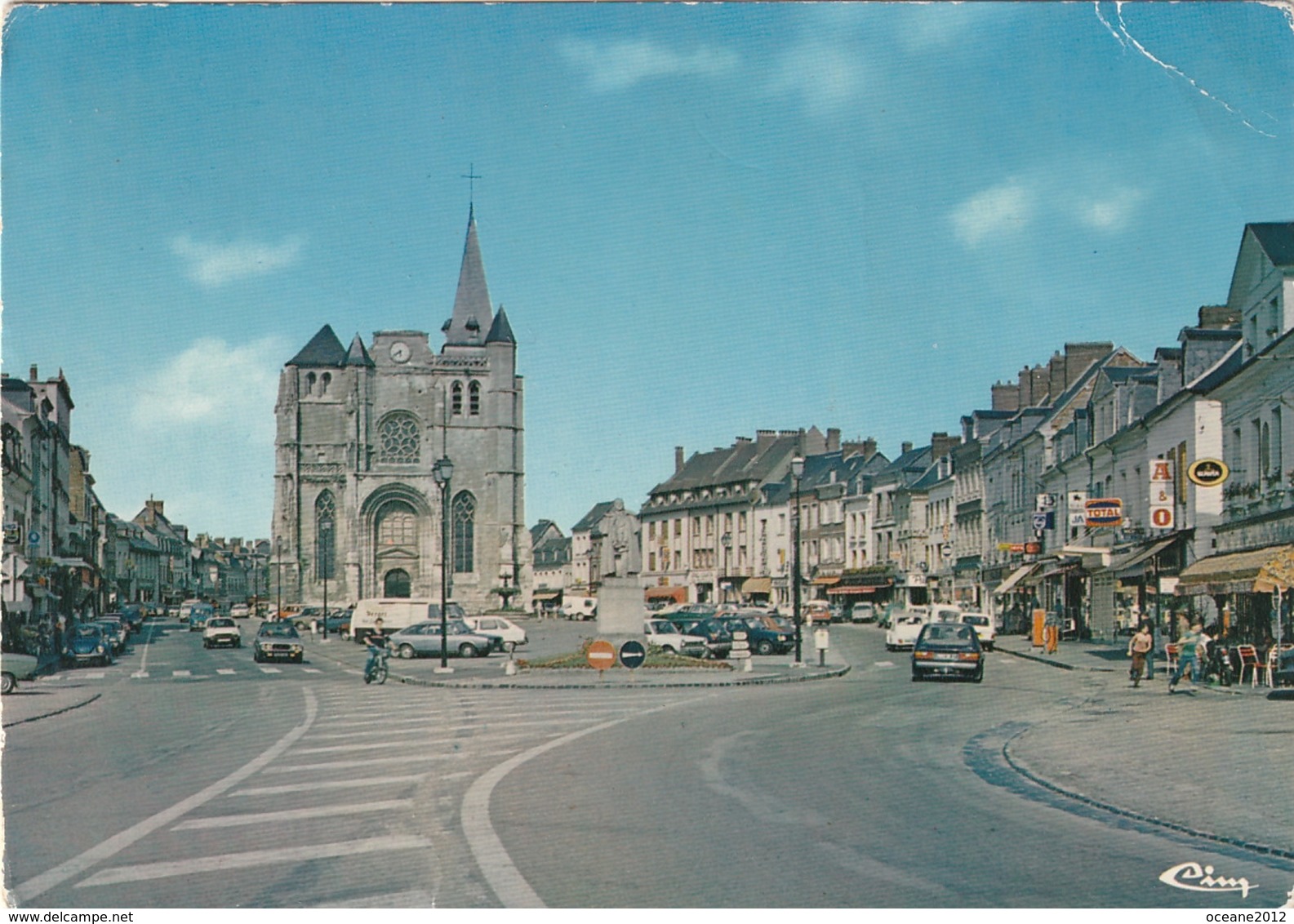 27 Le Neubourg. Place Dupont De L'Eure - Le Neubourg