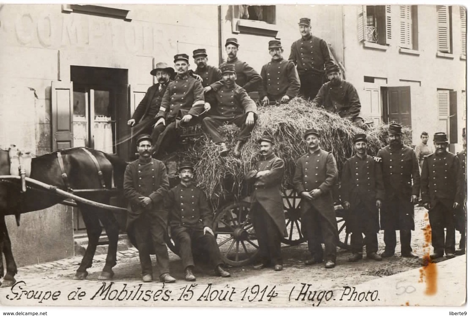 Carte Photo Guerre 1914-1918 - Militaire 102e Régiment D Infanterie Attelage Cheval Mobilisation - Guerra 1914-18