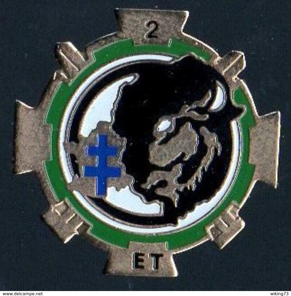 Pin's 2° Escadron De Transport D' Un Régiment De Train - 2° ET - Bison - Croix De Lorraine - Militaria