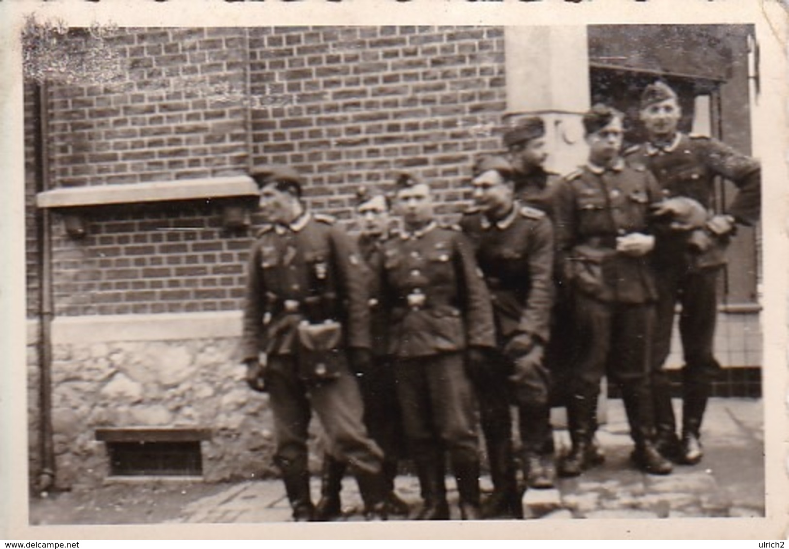 Foto Gruppe Deutsche Soldaten - 2. WK - 8,5*5,5cm (44063) - Krieg, Militär