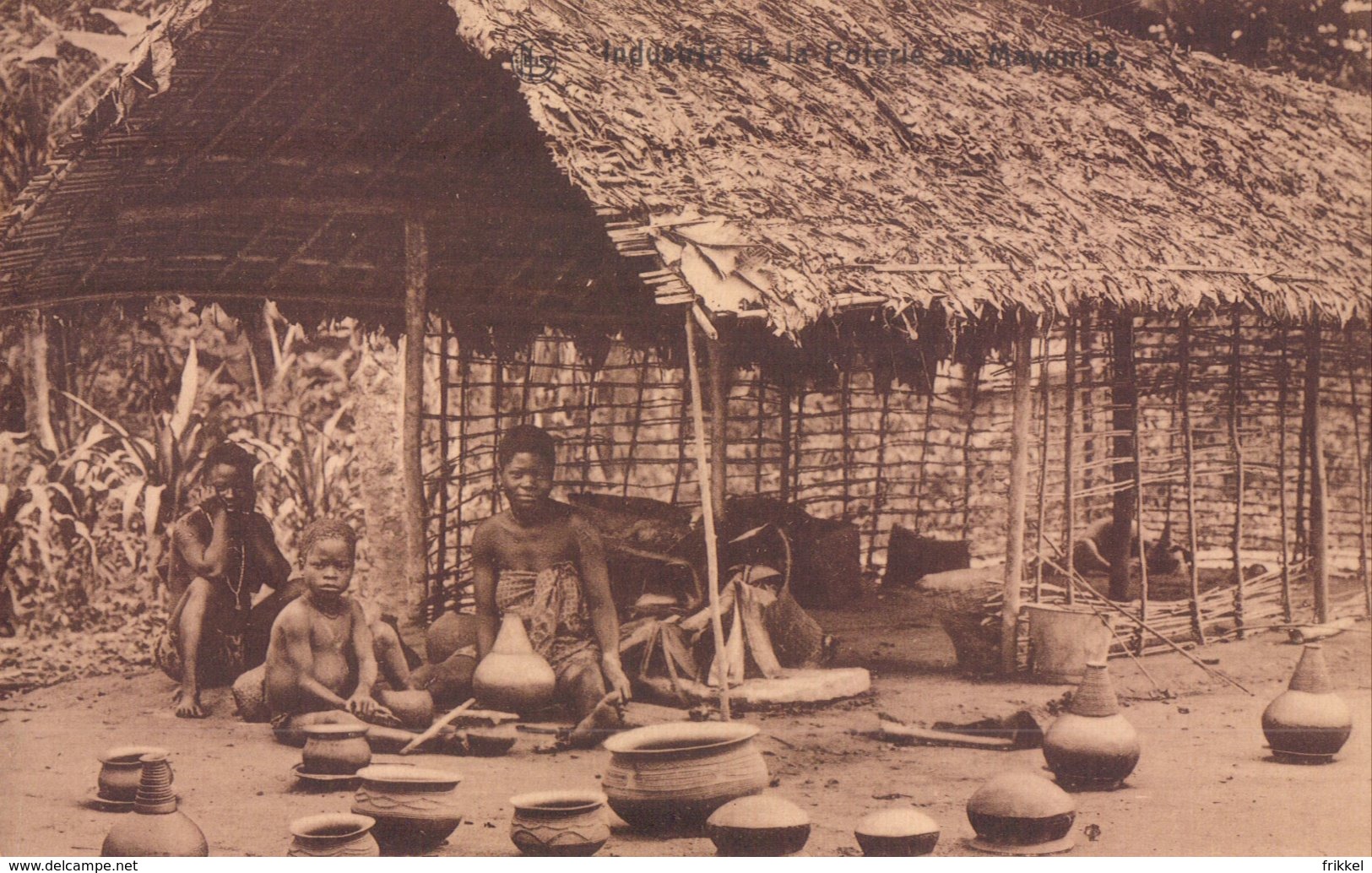 Congo Belge Industrie De La Poterie Au Mayambe ( Belgisch Kongo ) - Belgisch-Congo