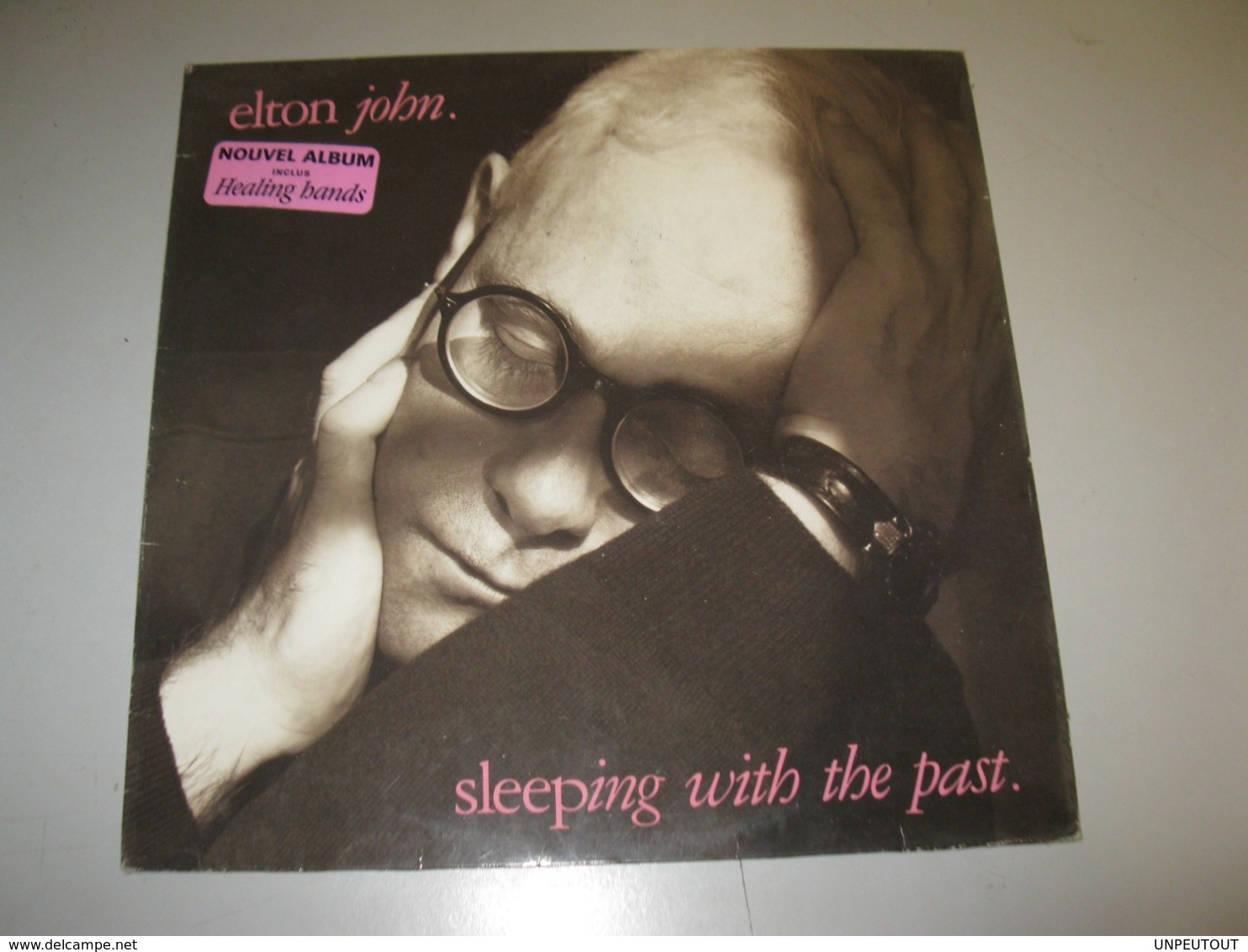 VINYLE ELTON JOHN "SLEEPING WITH THE PAST" 33 T HAPPENSTANCE / PHONOGRAM (1989) - Sonstige - Englische Musik