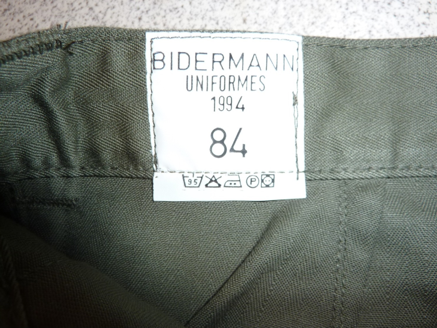 Short Kaki Vert Otan Armée Française 1994 Outra-mer - Uniforms