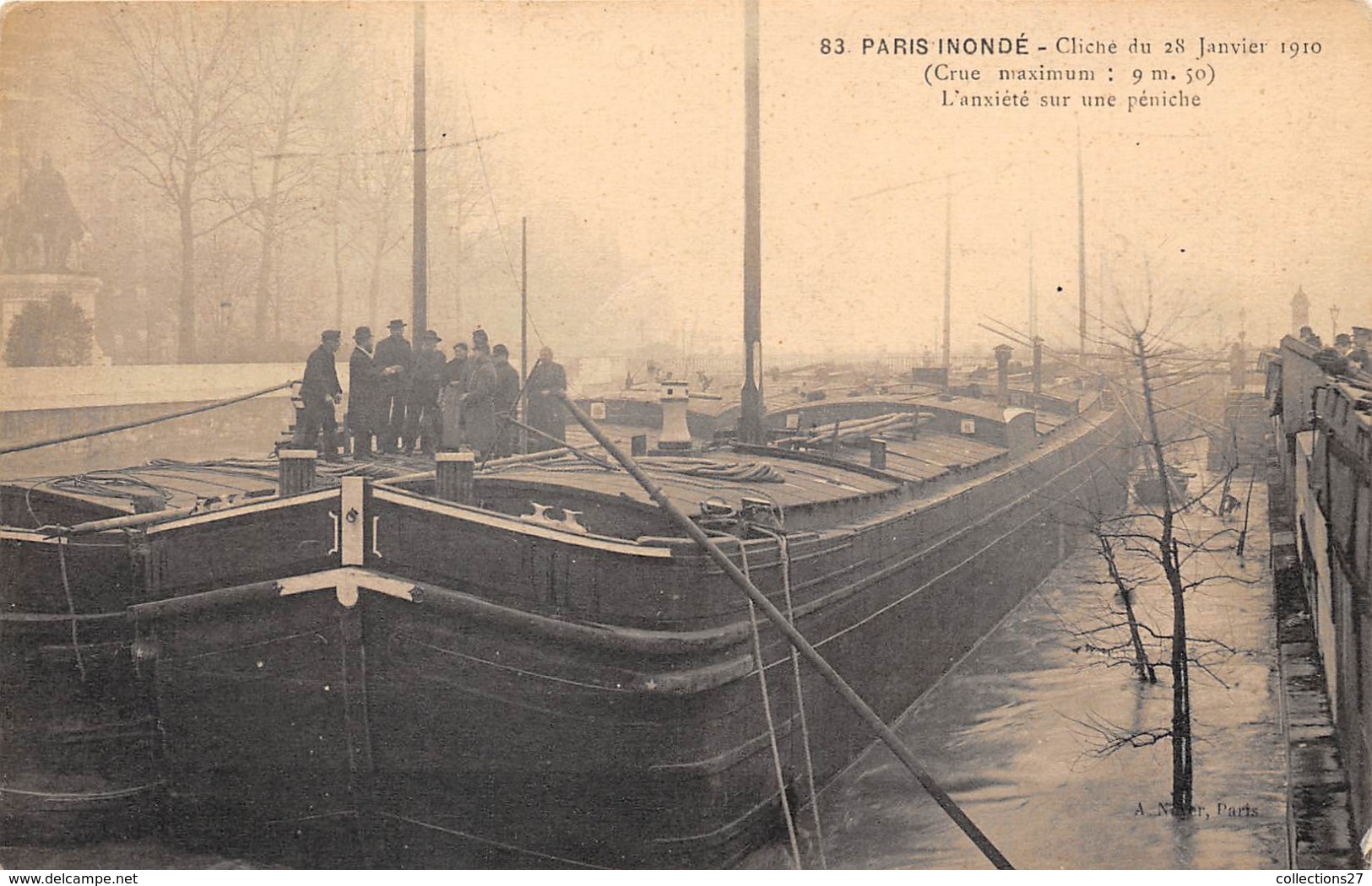PARIS-INONDE- JANVIER 1910 L'ANXIETE SUR UNE PENICHE - De Overstroming Van 1910