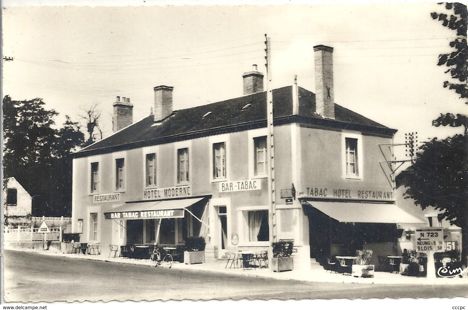 CPM Lamotte Beuvron Hôtel Moderne - Lamotte Beuvron