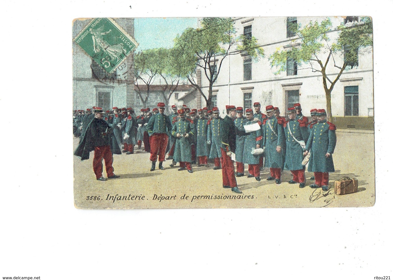 Cpa Militaria - Infanterie - Départ De Permissionnaires - Soldats Valise - Inscription Murale Hondschoote - Personnages