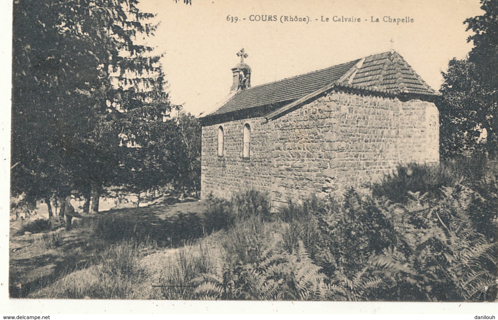 69 // COURS   Le Calvaire   La Chapelle  639  ** - Cours-la-Ville