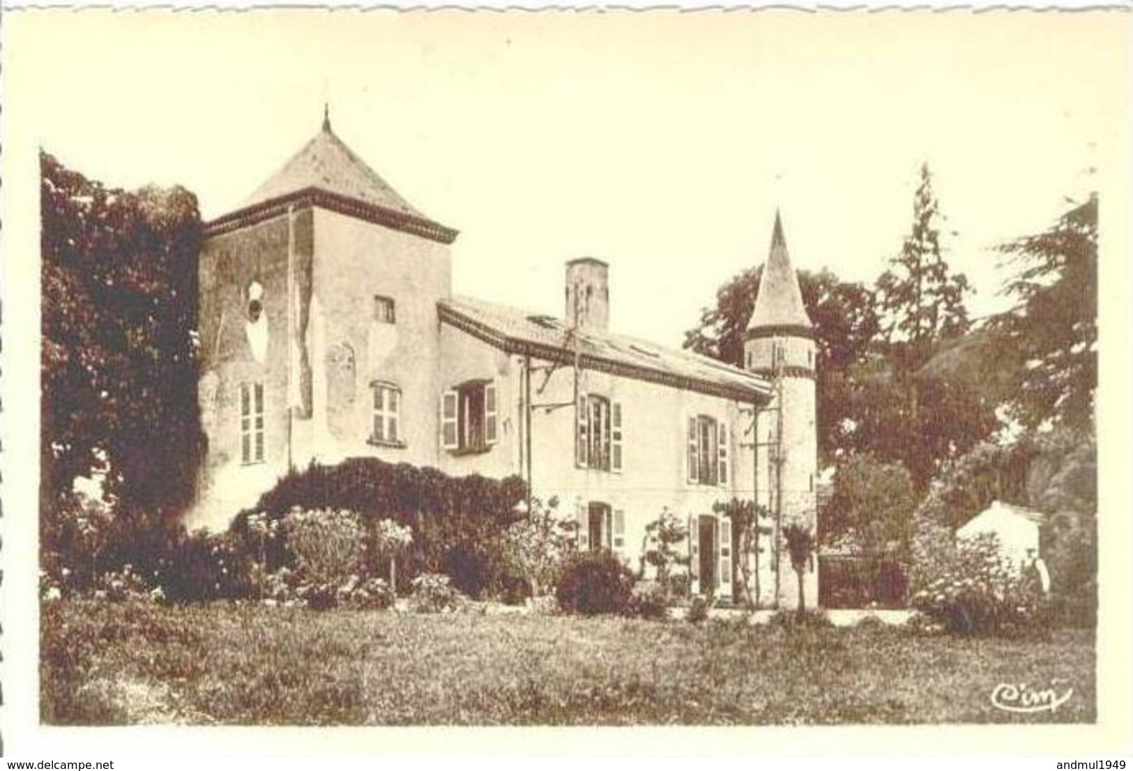 SAINT-BARTHELEMY-LESTRA - Château Des Tourelles - Feurs