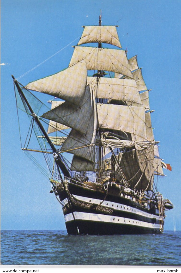 NAVE SCUOLA AMERIGO VESPUCCI -- M0606 - Velieri