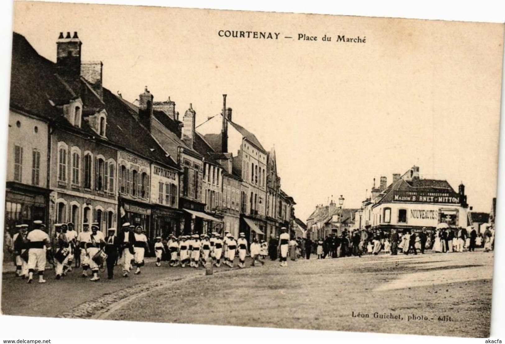 CPA COURTENAY - Place Du Marché (213066) - Courtenay