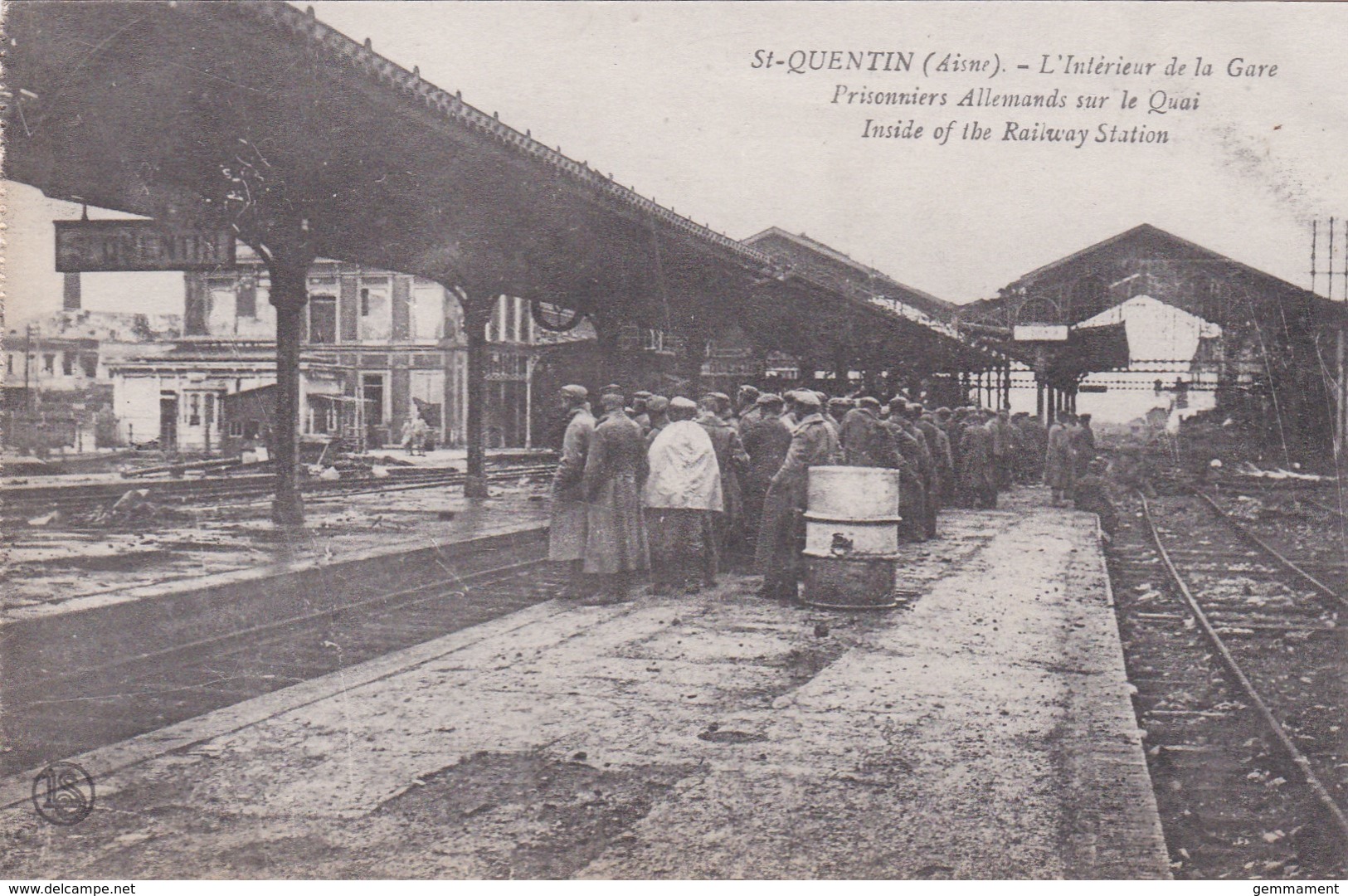 ST QUENTIN- INSIDE OF RAILWAY STATION - Saint Quentin