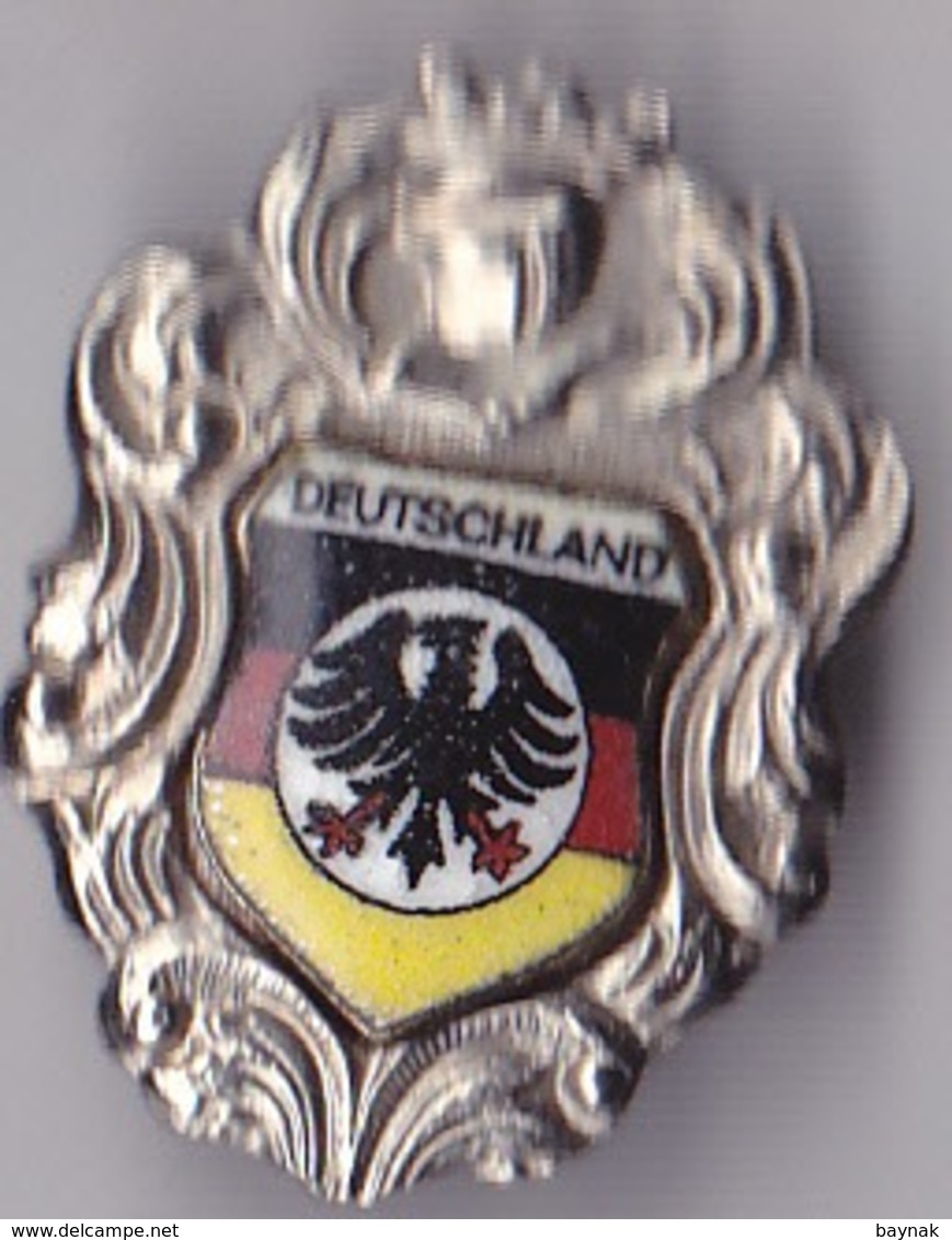 OLD PIN  --  DEUTSCHLAND  --  ENAMEL - Ohne Zuordnung