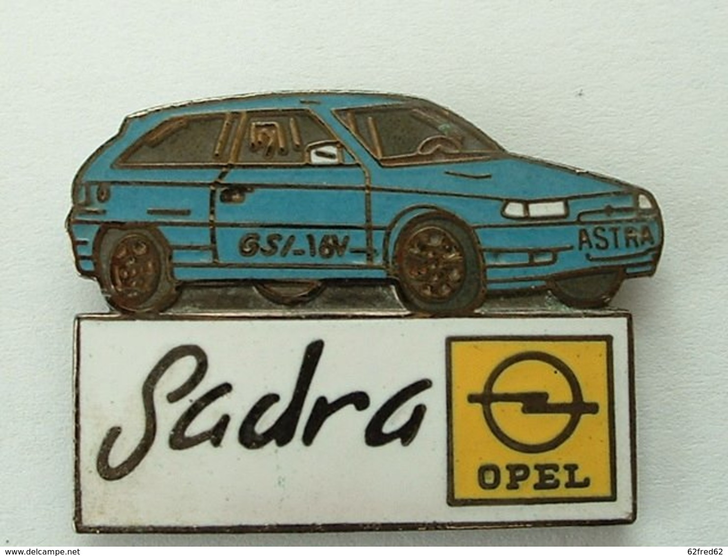 PIN'S OPEL ASTRA GSI 16V - SADRA - Opel