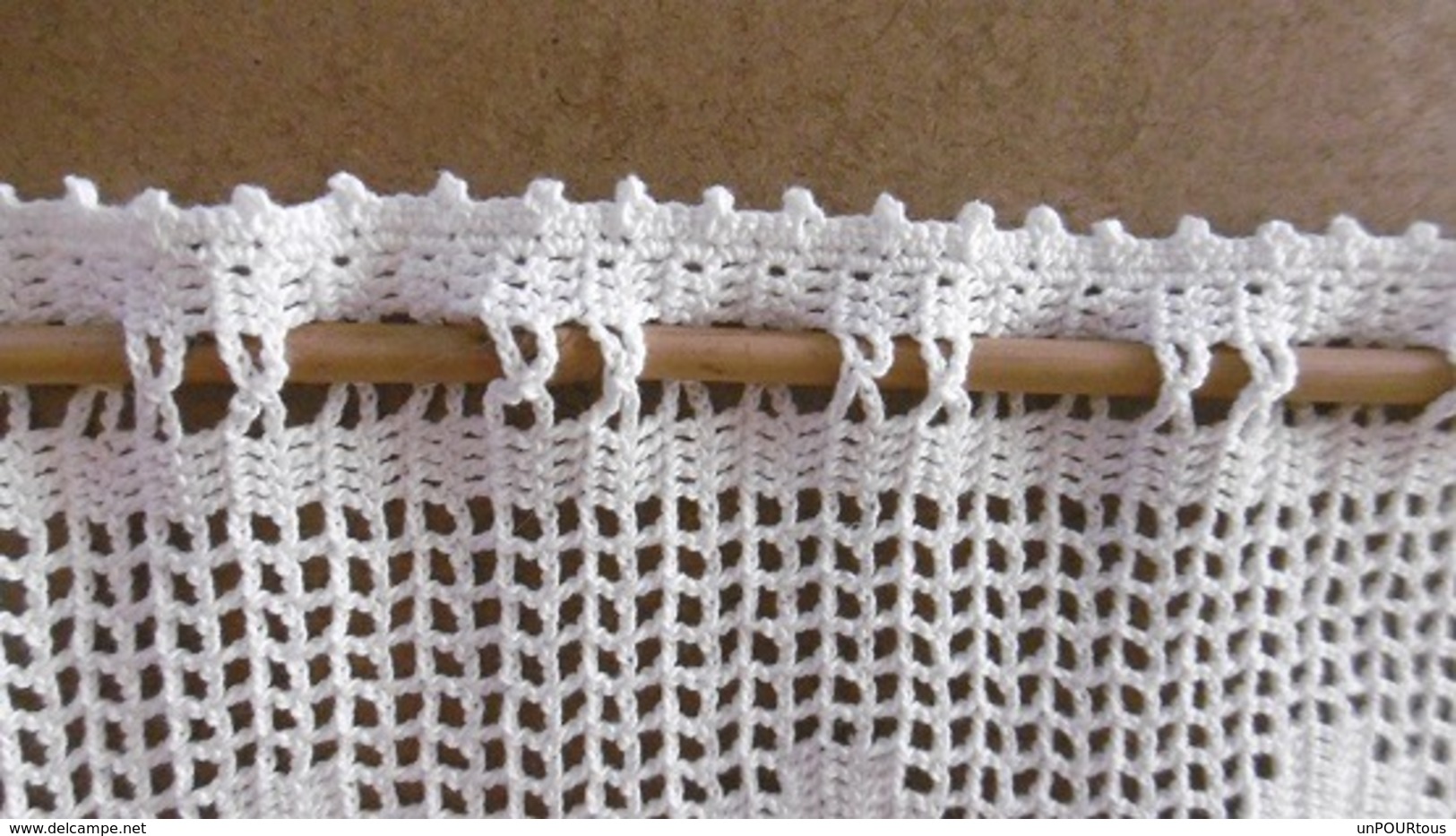 Une Paire De Rideaux Au Crochet.en Coton Blanc. - Vorhänge