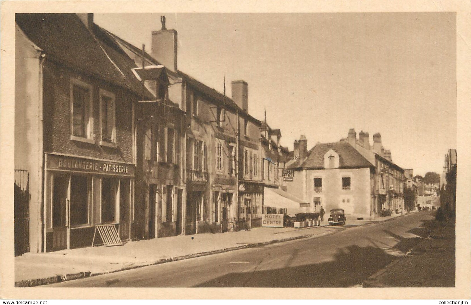 / CPA FRANCE 45 "Briare, Rue Nationale" - Briare