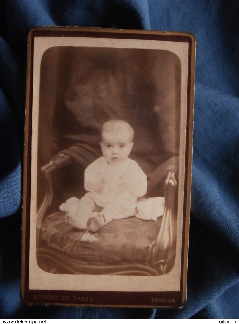 Photo CDV Eugène De Paris à Toulon - Bébé Circa 1890 L469 - Oud (voor 1900)