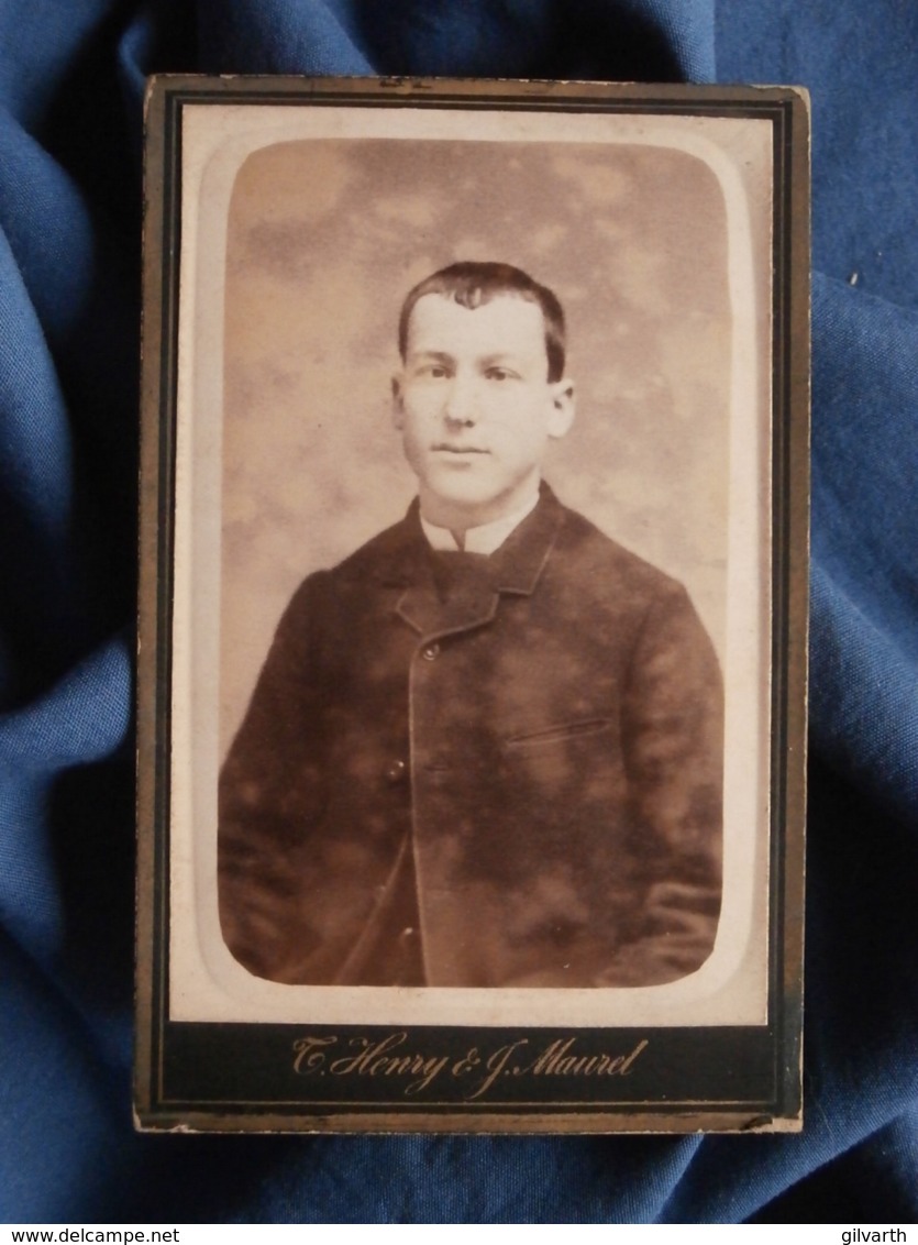 Photo CDV Henry Et Maurel à Toulon - Portrait Jeune Homme Au Strabisme Circa 1885-90 L469 - Anciennes (Av. 1900)